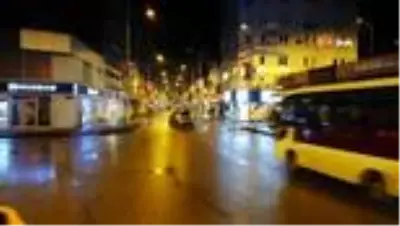 Malatya'da cadde ve sokaklar boş kaldı Malatya'da cadde ve sokaklar boş kaldı