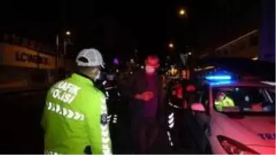 Alkollü olarak yasağı deldi, ekiplerin gözünden kaçamadı! Nefes kesen kovalamaca kamerada Alkollü olarak yasağı deldi, ekiplerin gözünden kaçamadı! Nefes kesen kovalamaca kamerada