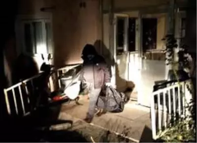 60 yaşındaki korona virüs hastası karantinadan kaçtı 60 yaşındaki korona virüs hastası karantinadan kaçtı