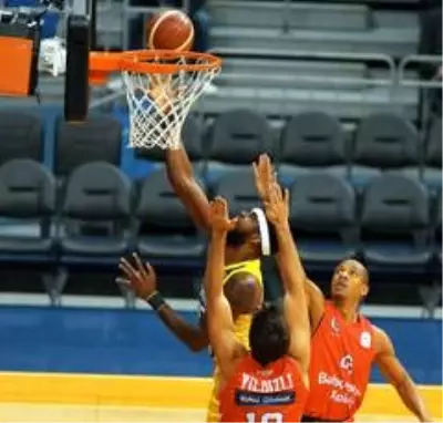 Basketbol Süper Ligi: Fenerbahçe Beko: 70 - Bahçeşehir Koleji: 56
