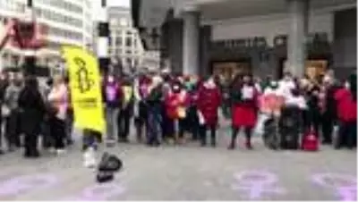 Belçika'da kadına şiddet protesto edildi
