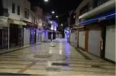 Bodrum'da cadde ve sokaklar boşaldı Bodrum'da cadde ve sokaklar boşaldı