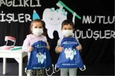 Büyükşehir'den miniklere diş sağlığı eğitimi Büyükşehir'den miniklere diş sağlığı eğitimi