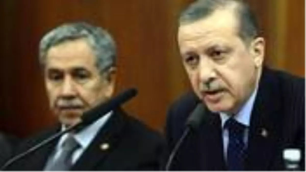 Cumhurbaşkanı Erdoğan'ın 'Fitne ateşi' yorumu sonrası AK Partili isimlerden Arınç'a peş peşe istifa çağrısı