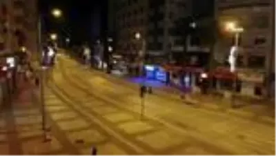 Denizli'de kısıtlamalarla beraber sokaklar sessizliğe büründü