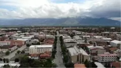 Erzincan'da sokağa çıkma kısıtlamasına uyuldu Erzincan'da sokağa çıkma kısıtlamasına uyuldu