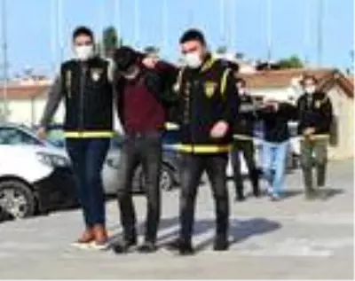 Ev ve iş yerlerinden hırsızlık yapan şüpheliler yakalandı Ev ve iş yerlerinden hırsızlık yapan şüpheliler yakalandı