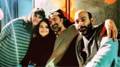 Fenomen dizi Bir Başkadır'dan aşk çıktı Fenomen dizi Bir Başkadır'dan aşk çıktı