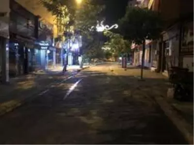 Iğdır'da sokağa çıkma kısıtlamasının ikinci akşamında da sokaklar boş kaldı
