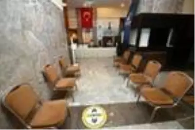İzmirli emlakçılardan Soyer'e tepki İzmirli emlakçılardan Soyer'e tepki