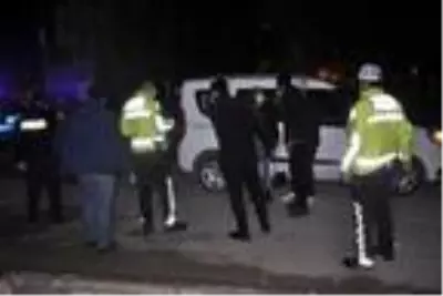 Son dakika haberi | Karaman'da kısıtlamayı ihlal eden 2 kişi, polisten kaçarken kaza yaptı Son dakika haberi | Karaman'da kısıtlamayı ihlal eden 2 kişi, polisten kaçarken kaza yaptı