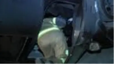Kısıtlamada paket servise çıkan otomobil takla attı: 3 yaralı