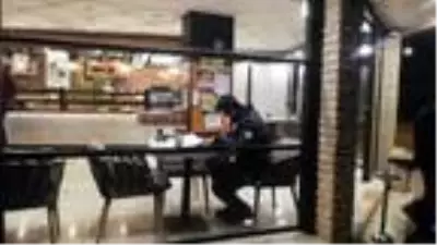 Kısıtlamaya uymayan pastaneye ve alışveriş yapan kişiye ceza kesildi