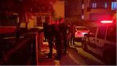 Kısıtlamayı ihlal eden 2 kişi, tabanca ve bıçakla yakalandı Kısıtlamayı ihlal eden 2 kişi, tabanca ve bıçakla yakalandı