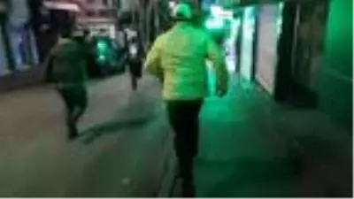 Son dakika haberleri... Kısıtlamayı ihlal eden şüpheliler kovalamaca sonucu yakalandı Son dakika haberleri... Kısıtlamayı ihlal eden şüpheliler kovalamaca sonucu yakalandı