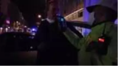 Son dakika haberleri... Kısıtlamayı ihlal eden şüpheliler kovalamaca sonucu yakalandı Son dakika haberleri... Kısıtlamayı ihlal eden şüpheliler kovalamaca sonucu yakalandı