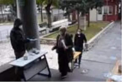 Konya'da, pazar sabahı sokak kısıtlamasına uyuldu Konya'da, pazar sabahı sokak kısıtlamasına uyuldu