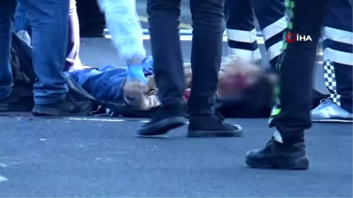 Çöp kamyonuna çarpan motosiklet sürücüsü ve arkadaşı yaşamını yitirdi