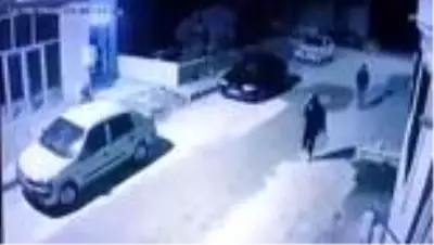 Motosiklet hırsızlığı güvenlik kamerasında