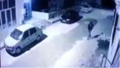 Motosiklet hırsızlığı güvenlik kamerasında