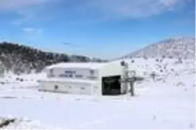 Motosikletle kar keyfi yaptılar Motosikletle kar keyfi yaptılar
