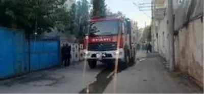 Odunlukta çıkan yangın korkuttu