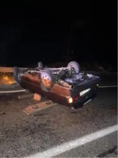 Otomobil takla attı: 2 yaralı Otomobil takla attı: 2 yaralı