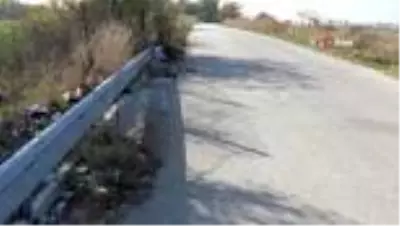 Otoyol üstündeki köprüyü çöplüğe çevirdiler