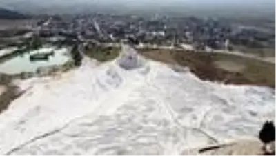 Pamukkale'ye yoğun ilgi Pamukkale'ye yoğun ilgi