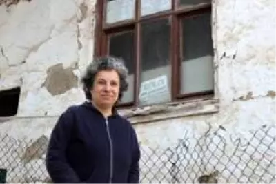 'Perili ev'in perisi yok, ziyaretçisi çok 'Perili ev'in perisi yok, ziyaretçisi çok