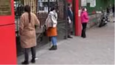 Saati yanlış anlayınca sınava giremediler Saati yanlış anlayınca sınava giremediler