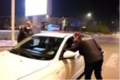 Şanlıurfa'nın tarihi yerleri ve sokakları boş kaldı