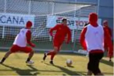Sivasspor, Karabağ maçı hazırlıklarına başladı