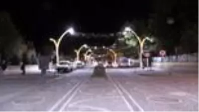 Sokağa çıkma kısıtlaması başladı Sokağa çıkma kısıtlaması başladı