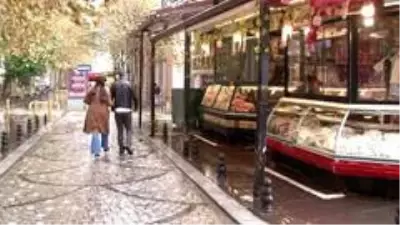 Kısıtlama sonrası Taksim'de yaşanan hareketlilik havadan görüntülendi Kısıtlama sonrası Taksim'de yaşanan hareketlilik havadan görüntülendi