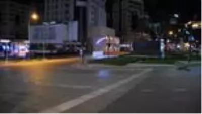 Sokağa çıkma kısıtlamasına uyuluyor