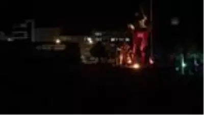 Sokağa çıkma kısıtlamasının ardından cadde ve sokaklar boş kaldı