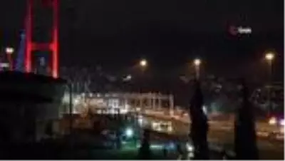 Son dakika haber | Sokağa çıkma kısıtlamasının ikinci gününde 15 Temmuz Şehitler Köprüsü'nde trafik yoğunlaştı Son dakika haber | Sokağa çıkma kısıtlamasının ikinci gününde 15 Temmuz Şehitler Köprüsü'nde trafik yoğunlaştı