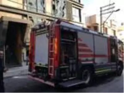Son dakika haber | Yangın çıkan evde mahsur kalan 5 kişiyi, itfaiyeciler kurtardı