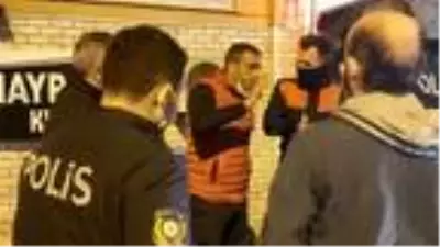 Son dakika haberleri! Yasağa rağmen sokağa çıktı, polisleri ve gazetecileri tehdit etti