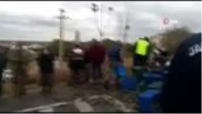 Son dakika haberi... Zeytin işçileri ölümden döndü: 5 yaralı Son dakika haberi... Zeytin işçileri ölümden döndü: 5 yaralı