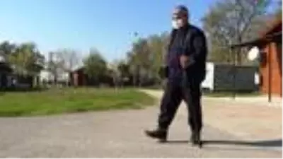 100'e yakın ülke gezip 10 dil öğrendi, kalacak yeri olmayınca barınma evine yerleşti 100'e yakın ülke gezip 10 dil öğrendi, kalacak yeri olmayınca barınma evine yerleşti