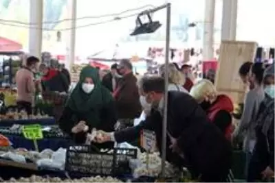 Korona virüs kısıtlamaları pazarlara da yansıdı Korona virüs kısıtlamaları pazarlara da yansıdı