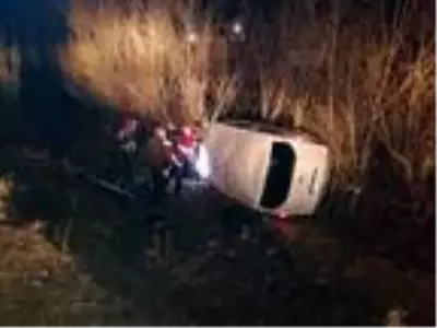 Ağrı'da kaçak göçmenleri taşıyan araç devrildi: 17 yaralı Ağrı'da kaçak göçmenleri taşıyan araç devrildi: 17 yaralı