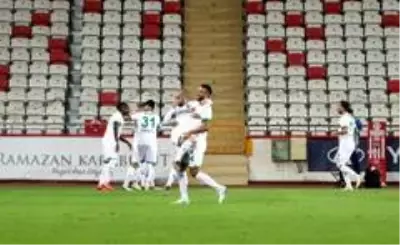 Alanyaspor liderliği bırakmadı Alanyaspor liderliği bırakmadı