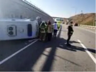 Son dakika haber: Ambulans 6 metreden düştü, hasta ağır yaralandı Son dakika haber: Ambulans 6 metreden düştü, hasta ağır yaralandı