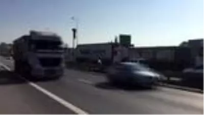 Son dakika haber: Anadolu Otoyolu'nda tır orta şeritte duran otomobile çarptı: 1 ölü Son dakika haber: Anadolu Otoyolu'nda tır orta şeritte duran otomobile çarptı: 1 ölü