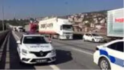 Son dakika haber: Anadolu Otoyolu'nda tır orta şeritte duran otomobile çarptı: 1 ölü Son dakika haber: Anadolu Otoyolu'nda tır orta şeritte duran otomobile çarptı: 1 ölü