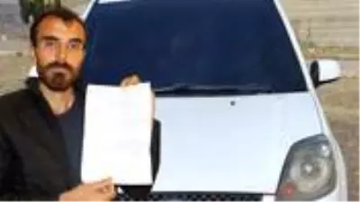 Aracını satmakta anlaştığı kişinin 'Parayı EFT ile gönderiyorum' sözüne inanınca dolandırıldı Aracını satmakta anlaştığı kişinin 'Parayı EFT ile gönderiyorum' sözüne inanınca dolandırıldı