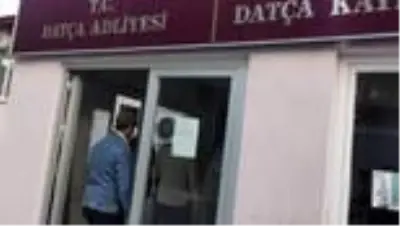 Askerin beylik tabancasını çaldıkları iddia edilen iki zanlı İzmir'de yakalandı Askerin beylik tabancasını çaldıkları iddia edilen iki zanlı İzmir'de yakalandı
